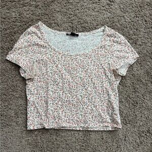 American Eagle Outfitters Pink Floral Crop Top